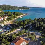 Holiday home Seaside Holiday House Artatore, Losinj - 8005 *