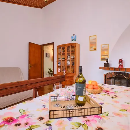 Seaside House Artatore, Losinj - 8005 بيت للعطل Čunski