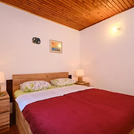 Seaside House Artatore, Losinj - 8005 بيت للعطل